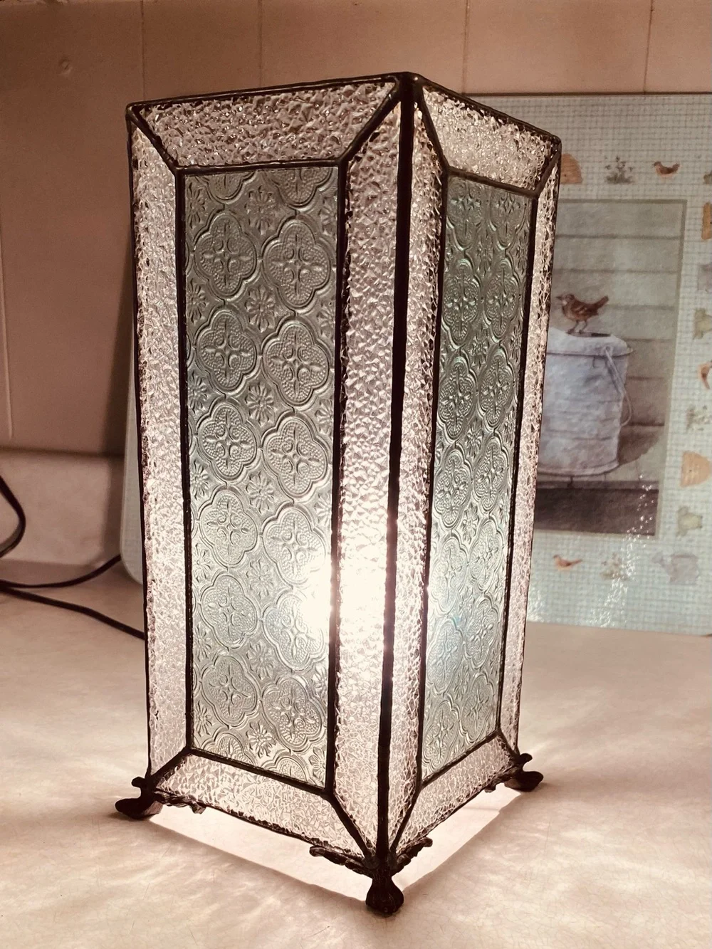 Exquisite Footed Ambiance Lamp